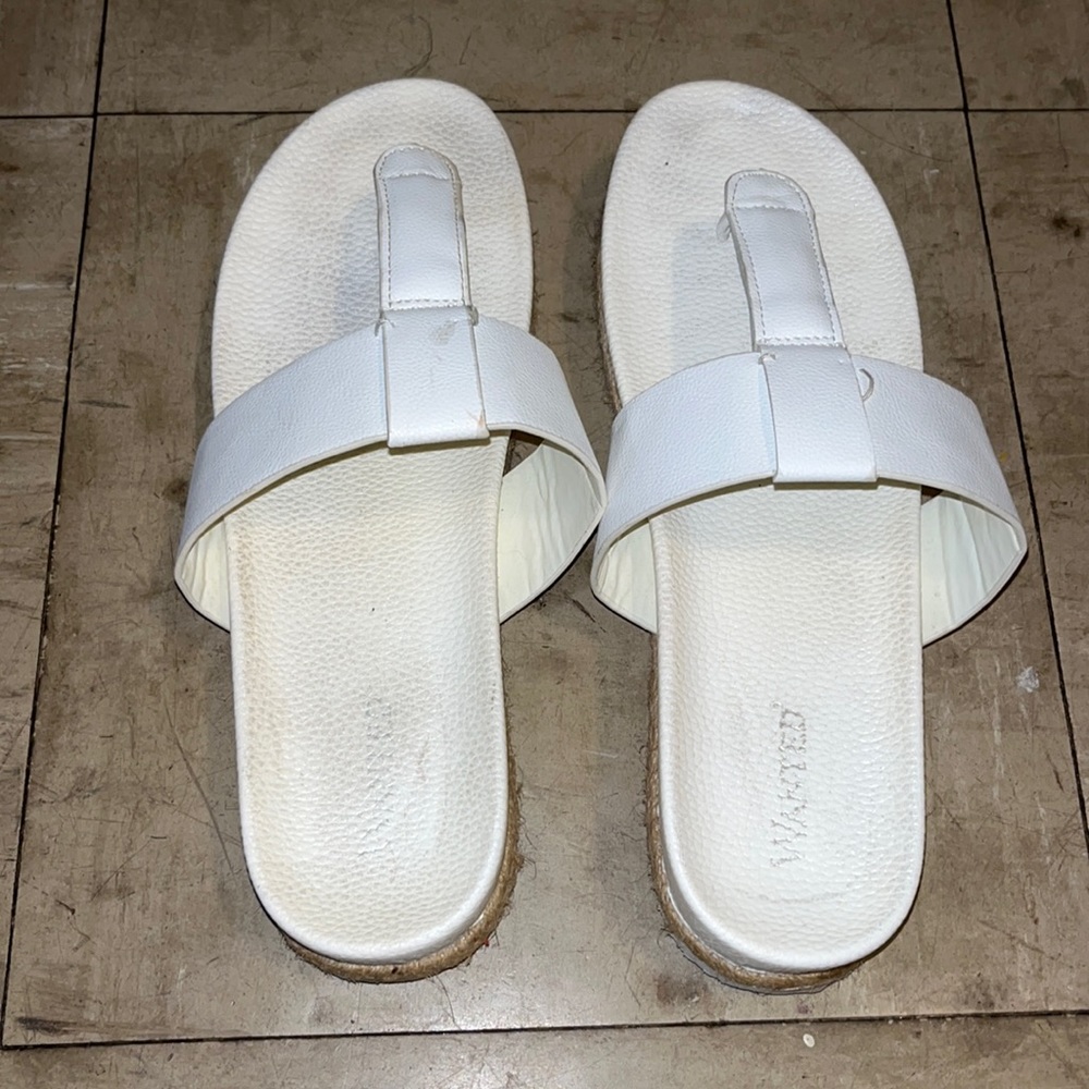Wanted Size 10 White Sandals